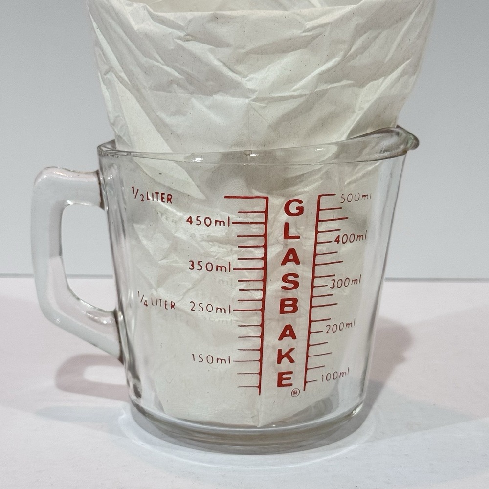 Vintage Glasbake 2 Cup Glass Measuring Cup w‎ Handle & Pour Spout Red Letters